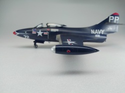 HobbyBoss 1/72 Grumman F9F-2P Panther, �/� 72: 1767634330_IMG_20260105_034817.jpg