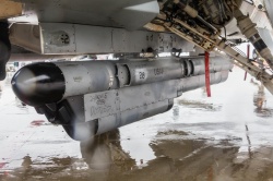 ����� Hasegawa 1/72 Aircraft weapons � 8 (���.35113) X72-13: 1771665392_1.jpg