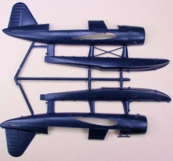 Monogram 1/48 OS2U Kingfisher: 1772364063_1.jpg