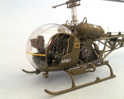 Italeri 1/72 OH-13S Sioux, Vietnam 1965: 1774353423_061.jpg