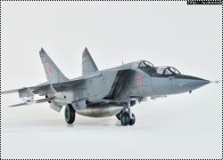 Kitty Hawk 1/48 -25