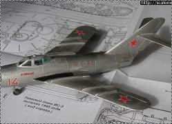/MasterCraft 1/72 -17 (MiG-17PF Fresco)