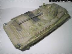  1/35 -2 (BMP-2 Zvezda)