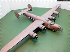 Hasegawa 1/72 B-24D Liberator