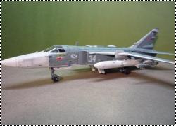 Trumpeter 1/72 -24