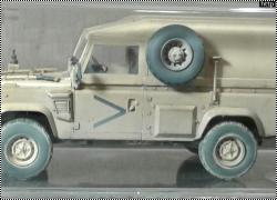Hobbyboss 1/35   Lend Rover