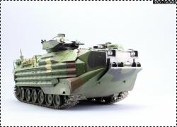 HobbyBoss 1/35 AAVP-7A1 w/EAAK