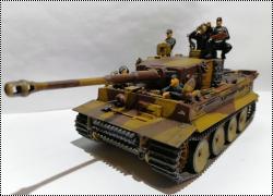 Звезда 1/35 Pz.Kpfw.VI Ausf.E Tiger