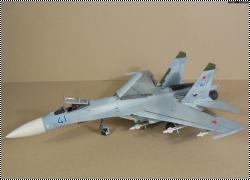 Academy 1/48 Су-27 Flanker B
