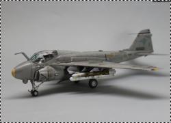 Italeri 1/72 Grumman A-6E Invader - Старичек- Захватчик