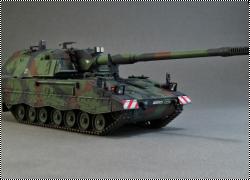 Revell 1/72 Panzerhaubitze 2000