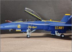 Kinetic 1/48 F-18 Blue Angels