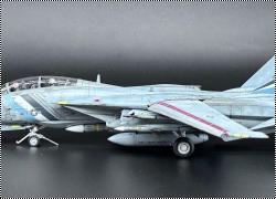 GWH 1/72 F-14D Tomcat 106 of VF-2 Bounty Hunters