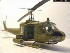 /Italeri 1/72 UH-1C Gunship -  - !