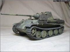 Dragon 1/35 Panther F mit Gummigedämpften Stahllaufrollen