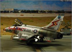 Trumpeter 1/72 F-100D Super Sabre
