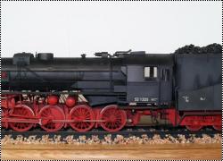 Trumpeter 1/35  Kriegslokomotive BR52