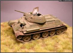 HobbyBoss 1/48 T-34 -     