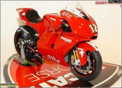 Tamiya 1/12 Ducati Desmosedici 2004 Troy Bayliss