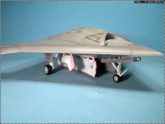 Platz Hobby 1/72 X-47B
