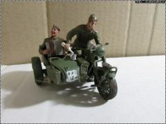 1/35   BMW  -
