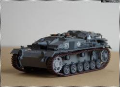 Dragon 1/35 Stug III Ausf.E -    1942