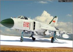 Trumpeter 1/72 F-8 IIB