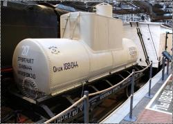 Цистерна двухосная для перевозки нефтепродуктов и Изотермический вагон-ледник