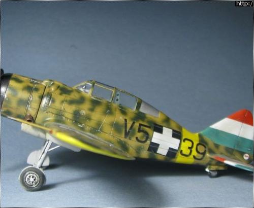 Special hobby 1/72 MAVAG Hejja II -    ,   