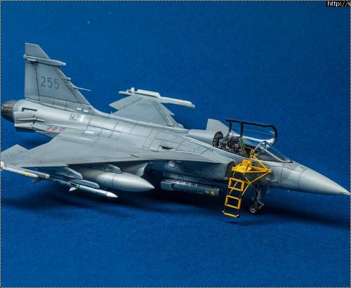 Revell 1/72 Saab JAS-39 Gripen