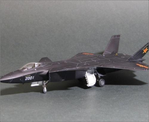 Trumpeter 1/144 Chengdu J-20 Mighty Dragon