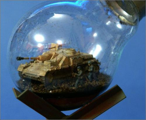 Dragon 1/144 StuG IV -   .