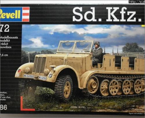  Revell 1/72 Sd.Kfz.7 -  