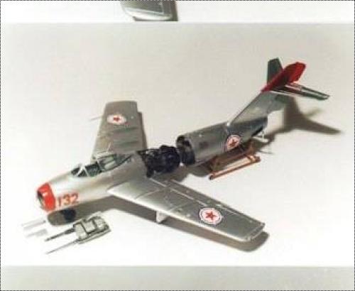 Trumpeter 1/48 -15 (MiG-15 Fagot)
