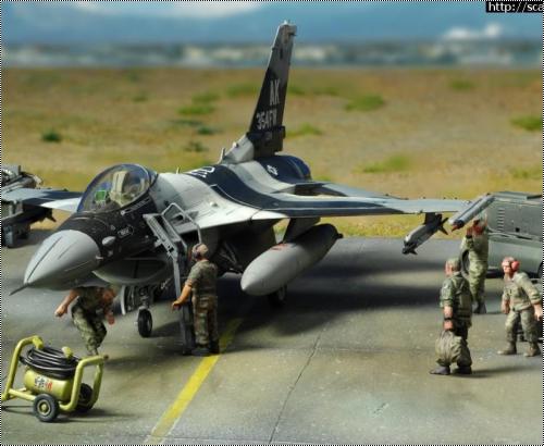 Academy 1/72 F-16C Blizzard Bad Guy