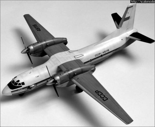 Amodel 1/72 -32